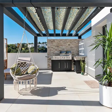 Casa Hermano - Private Pool Penthouse Apartment Marbella