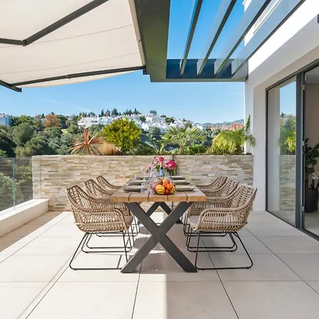 Casa Hermano - Private Pool Penthouse Apartment Marbella