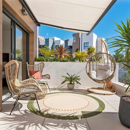 Casa Hermano - Private Pool Penthouse Apartment *
